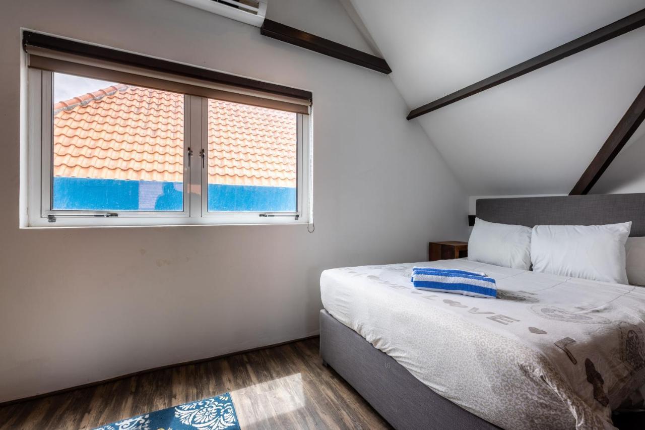 Blue Marlin Handelskade Apartments Willemstad Extérieur photo
